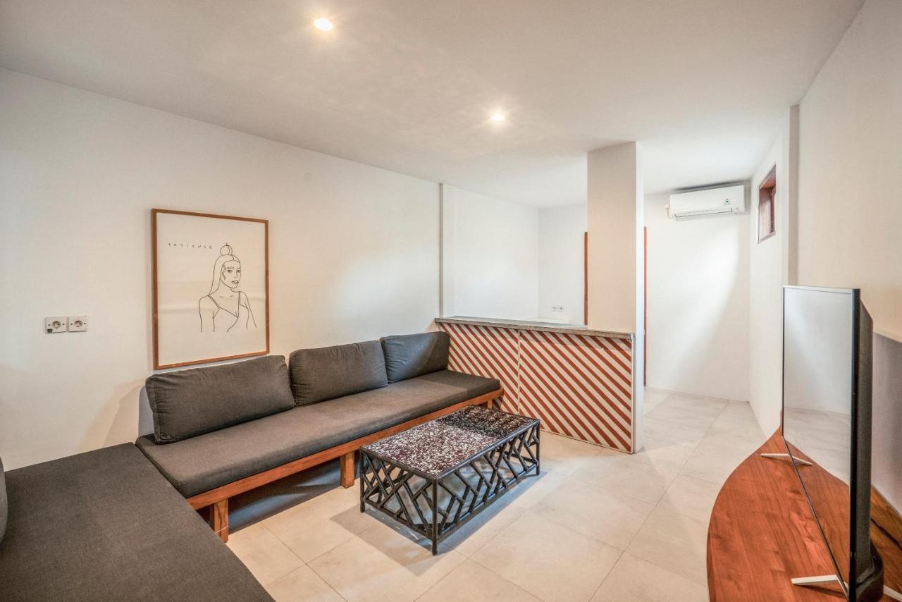 Batu Belig Living Managed By Cpm Bali Apartment Seminyak  Ngoại thất bức ảnh
