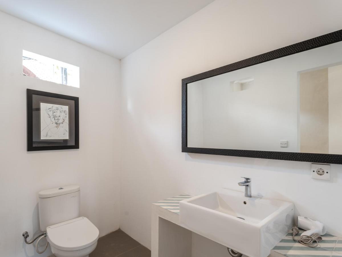 Batu Belig Living Managed By Cpm Bali Apartment Seminyak  Ngoại thất bức ảnh